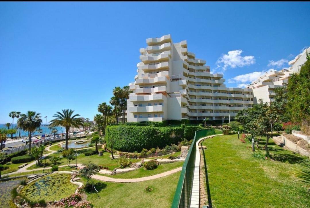 El Estudio De La Playa Benalbeach Vistas Al Mar Benalmadena Luaran gambar