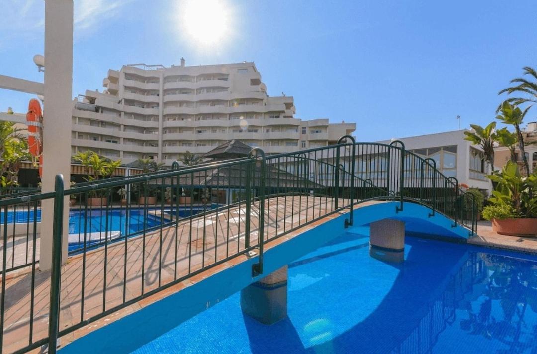 El Estudio De La Playa Benalbeach Vistas Al Mar Benalmadena Luaran gambar
