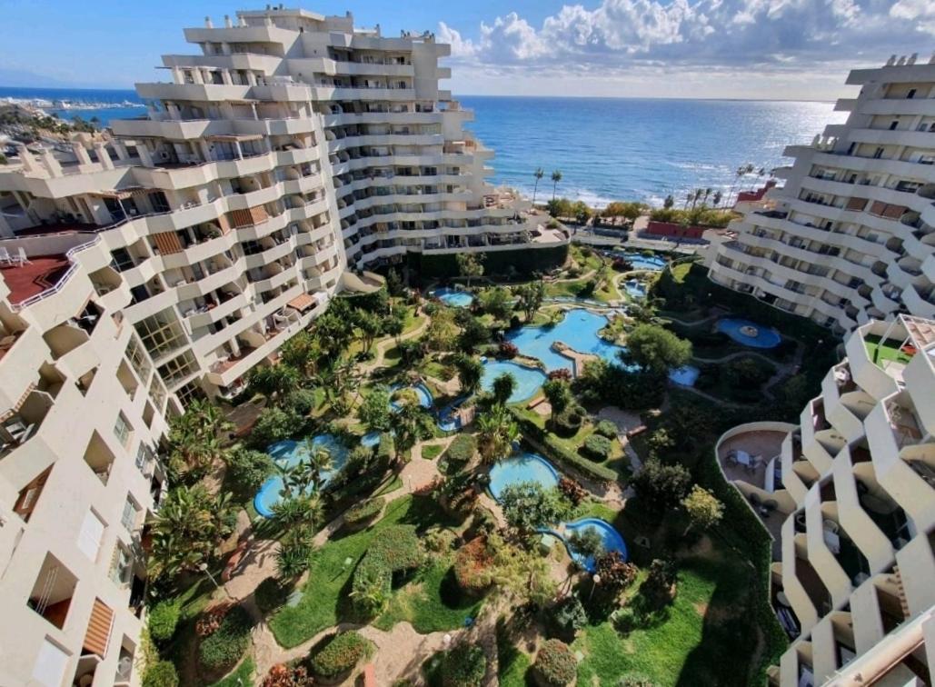 El Estudio De La Playa Benalbeach Vistas Al Mar Benalmadena Luaran gambar