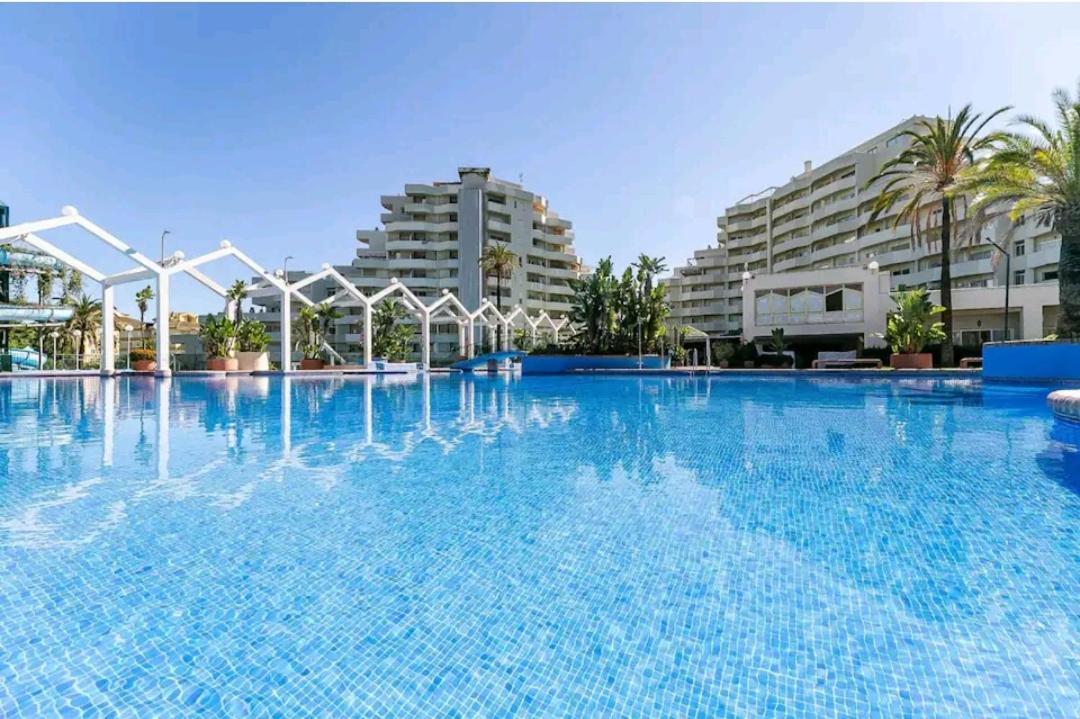 El Estudio De La Playa Benalbeach Vistas Al Mar Benalmadena Luaran gambar