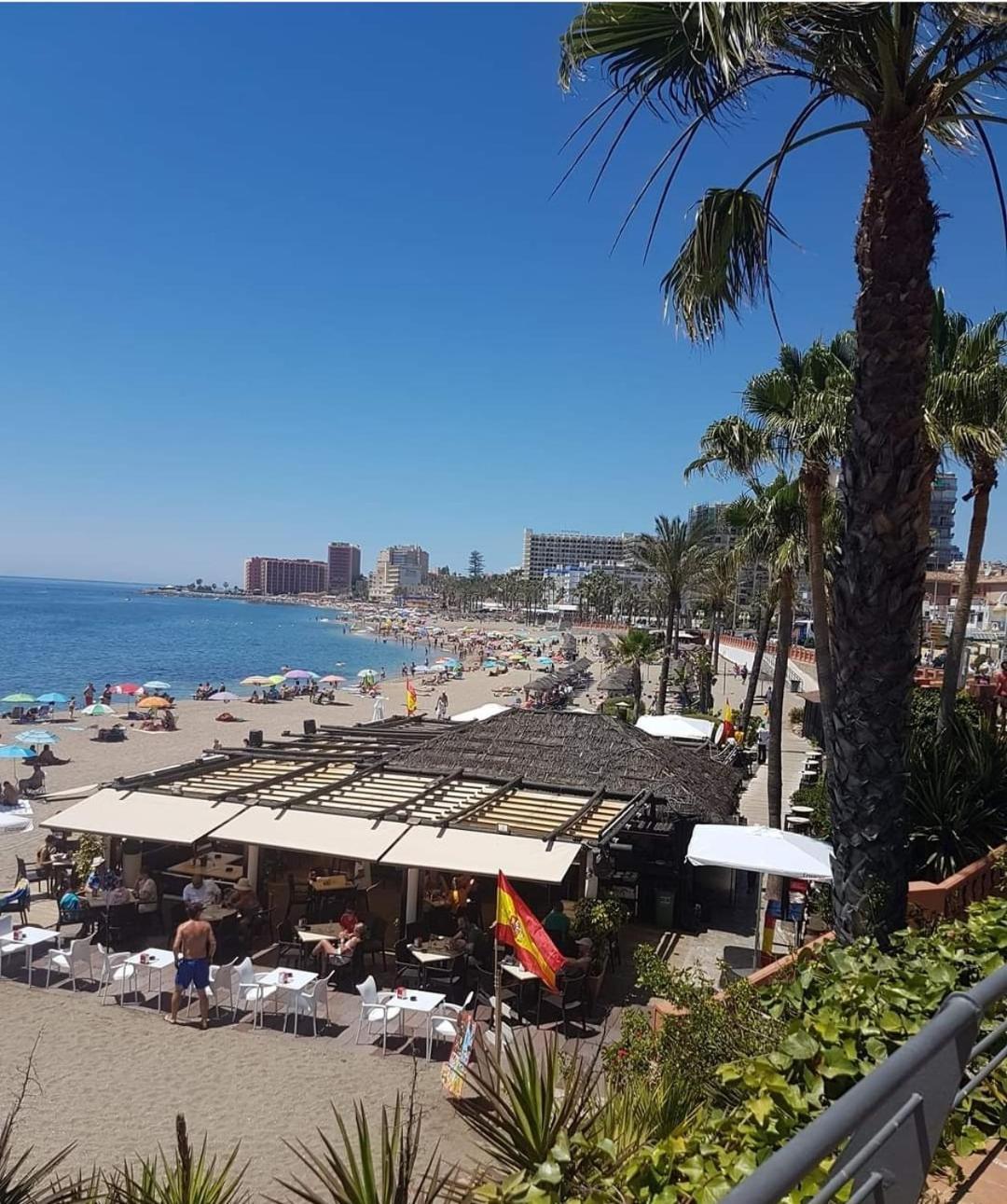 El Estudio De La Playa Benalbeach Vistas Al Mar Benalmadena Luaran gambar