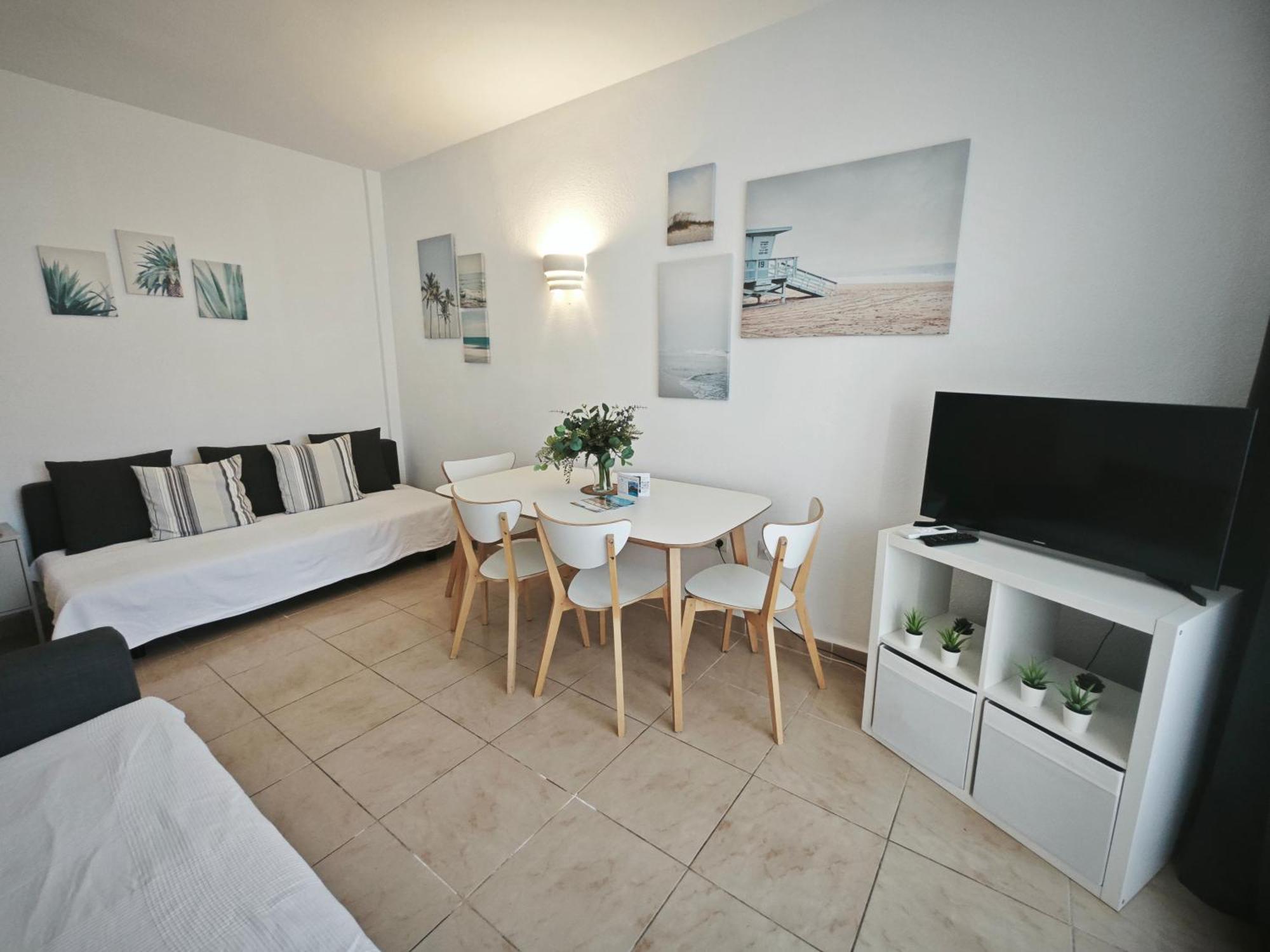 El Estudio De La Playa Benalbeach Vistas Al Mar Benalmadena Luaran gambar